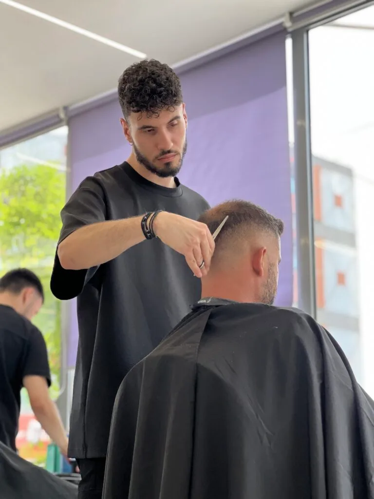 vasilis stamatelopoulos barber